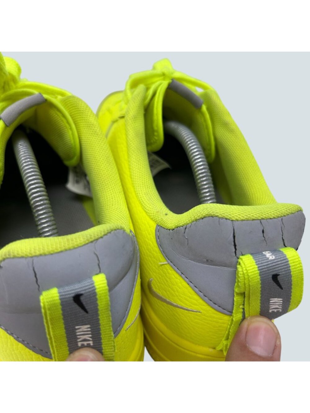 Nike Air Force 1 '07 LV8 Utility Volt Men's Size 11 AJ7747-700 Overbranding - Picture 11 of 12